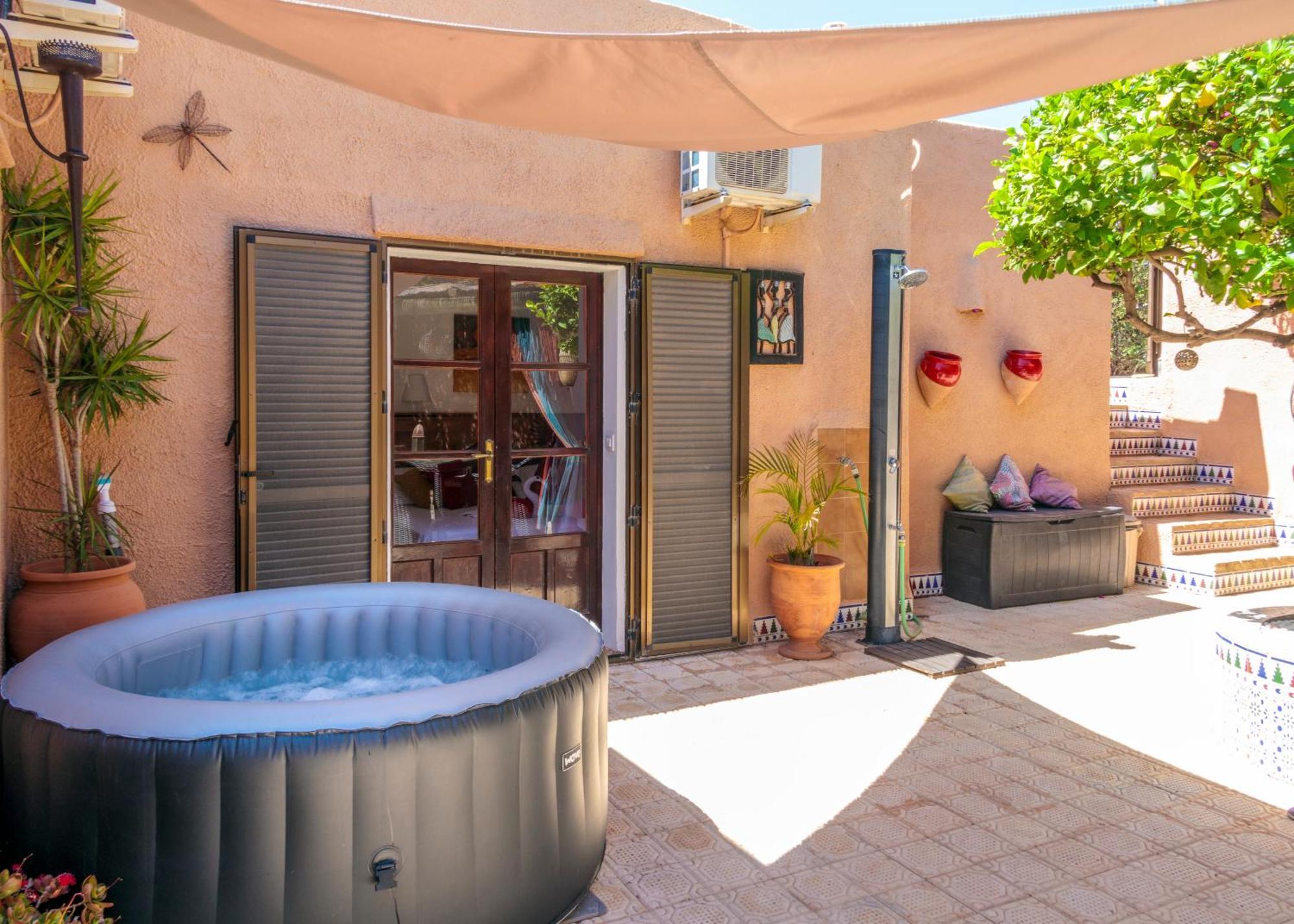 Сasa de vacaciones Casa De La Roca - A Beautiful 2 Bed/2 Bath Detached Almería
