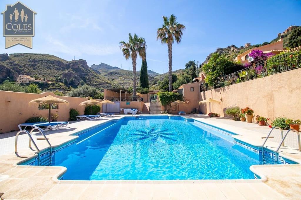 Casa De La Roca - A Beautiful 2 Bed/2 Bath Detached Сasa de vacaciones Almería